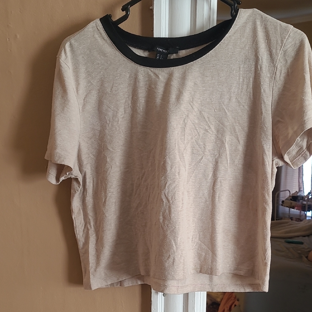 Forever 21 Beige and Black Short Sleeve Tee